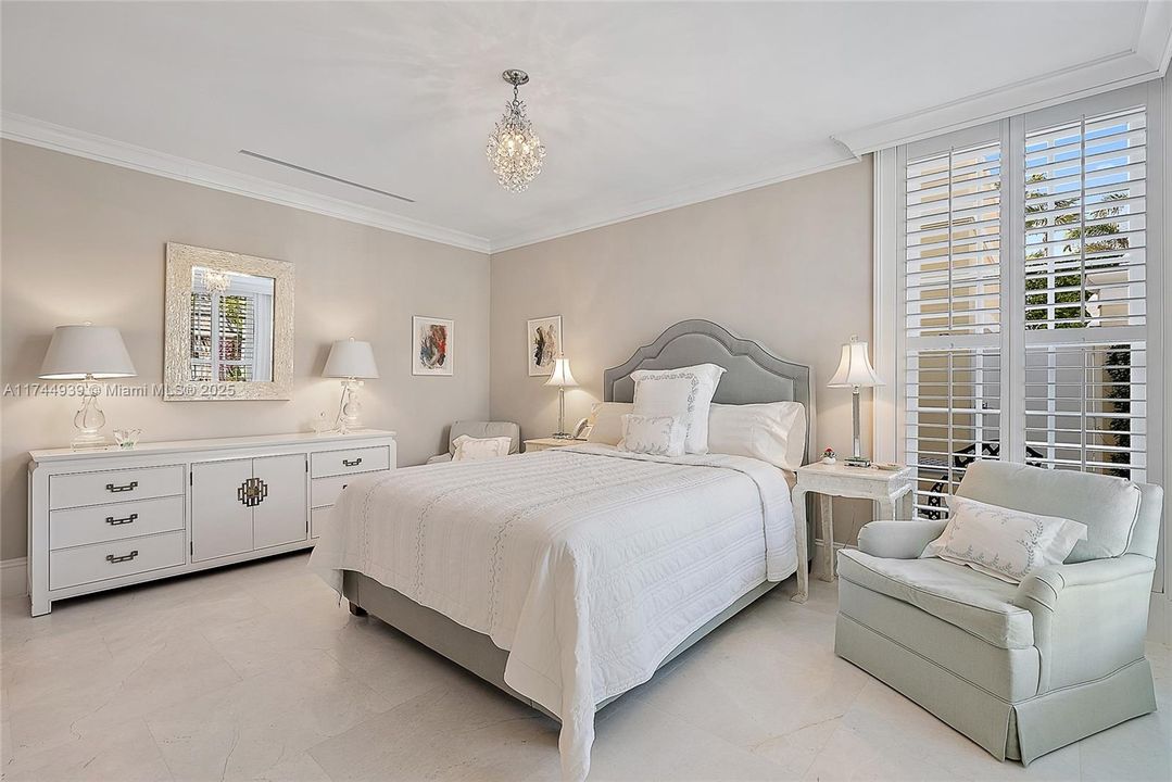 Vendido Recientemente: $13,950,000 (4 camas, 4 baños, 4412 Pies cuadrados)