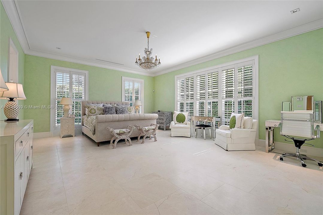 Vendido Recientemente: $13,950,000 (4 camas, 4 baños, 4412 Pies cuadrados)