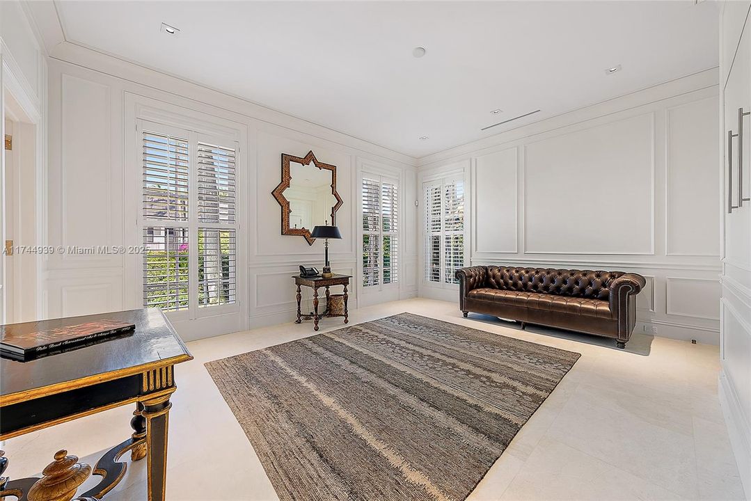 Office / Guest Bedroom