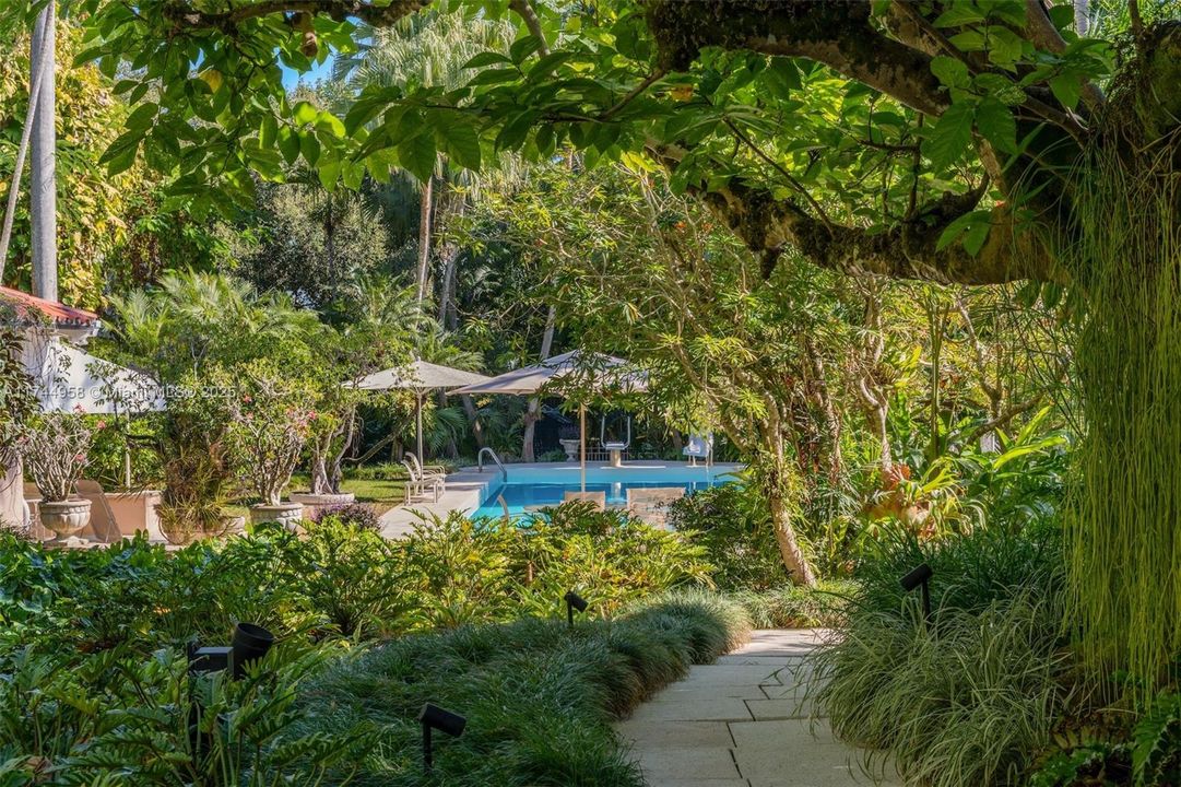 En Venta: $18,970,000 (7 camas, 8 baños, 6862 Pies cuadrados)