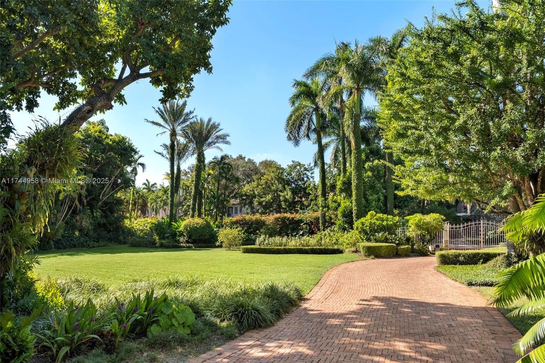 En Venta: $18,970,000 (7 camas, 8 baños, 6862 Pies cuadrados)