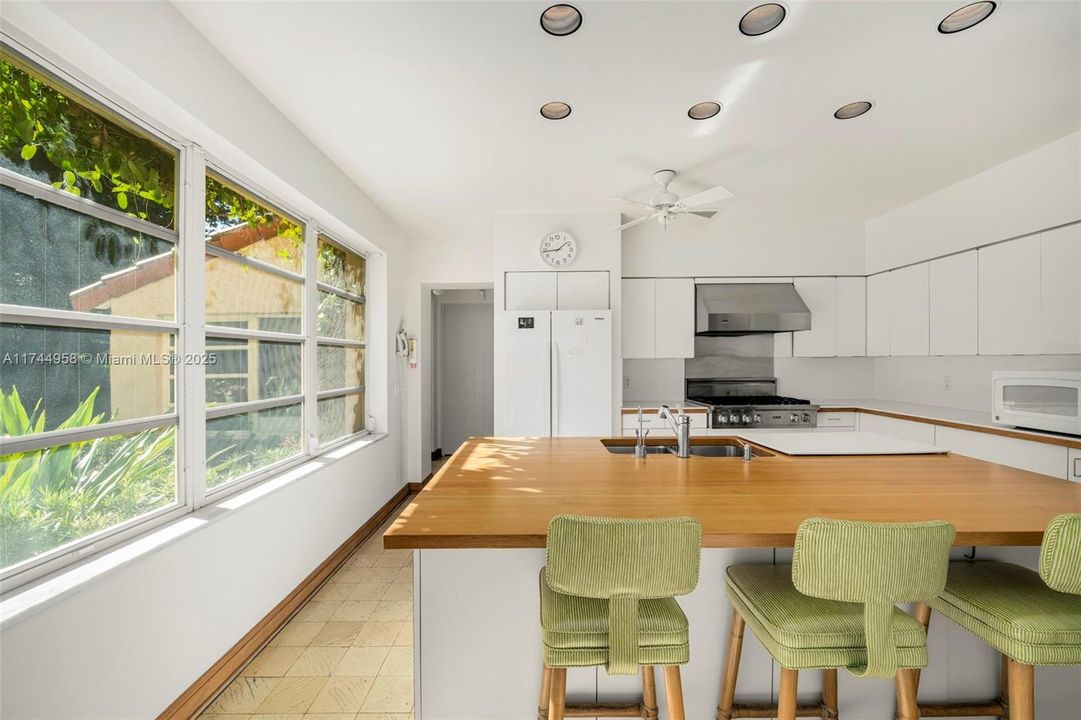 En Venta: $18,970,000 (7 camas, 8 baños, 6862 Pies cuadrados)