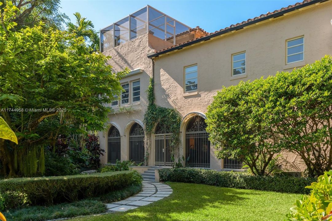 En Venta: $18,970,000 (7 camas, 8 baños, 6862 Pies cuadrados)