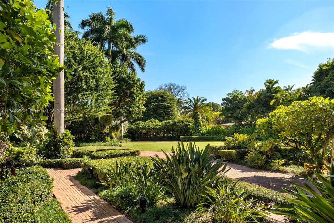 En Venta: $18,970,000 (7 camas, 8 baños, 6862 Pies cuadrados)