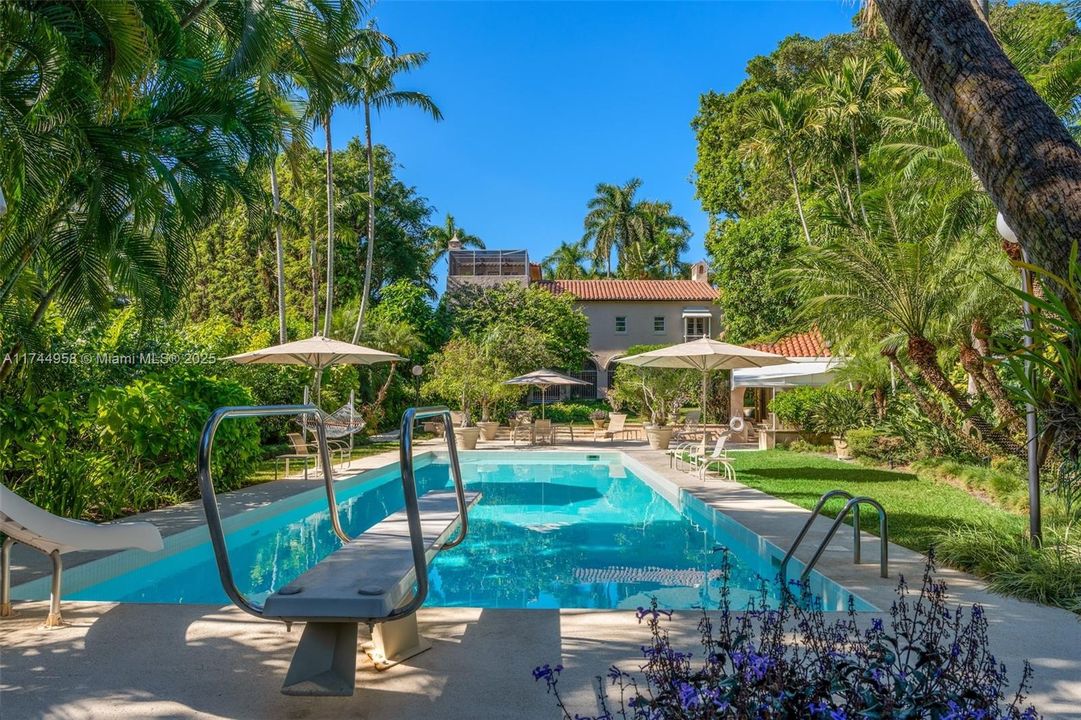 En Venta: $18,970,000 (7 camas, 8 baños, 6862 Pies cuadrados)