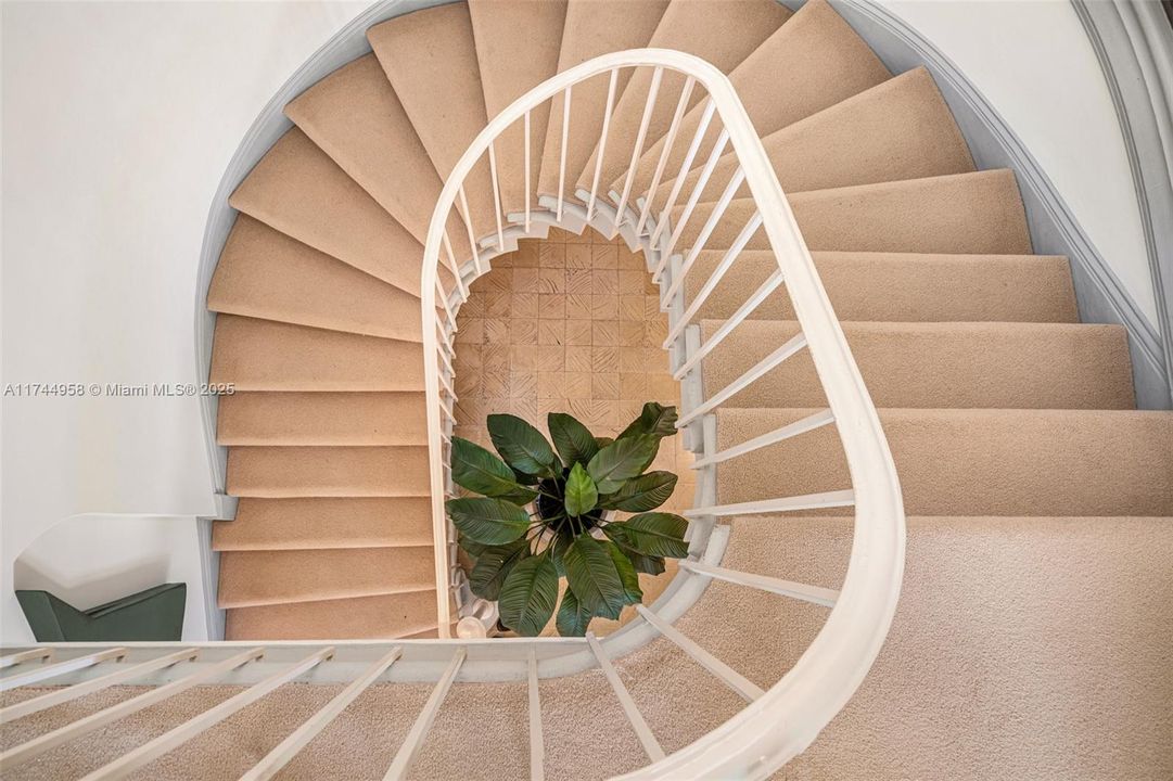 En Venta: $18,970,000 (7 camas, 8 baños, 6862 Pies cuadrados)