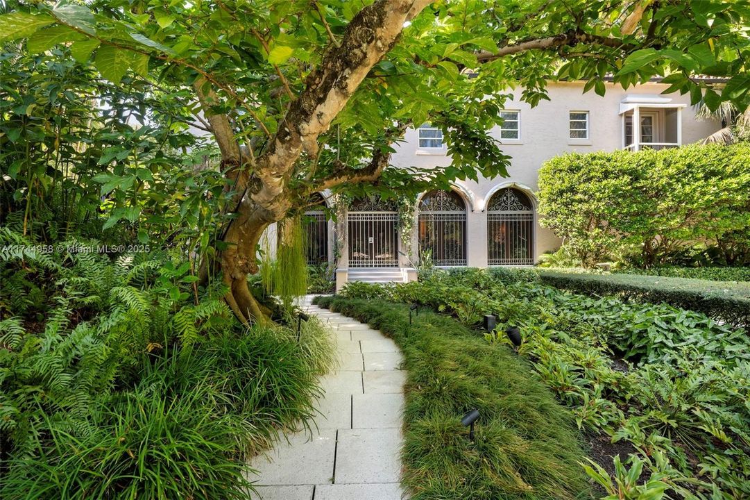 En Venta: $18,970,000 (7 camas, 8 baños, 6862 Pies cuadrados)