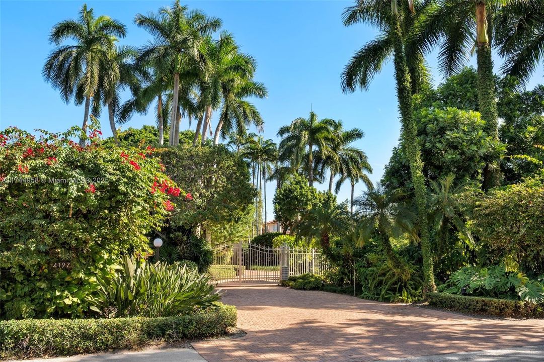 En Venta: $18,970,000 (7 camas, 8 baños, 6862 Pies cuadrados)