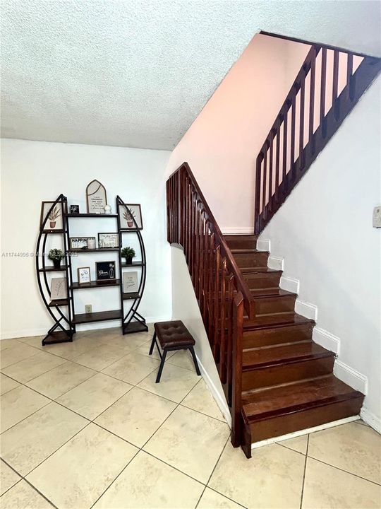 待售: $344,500 (2 贝兹, 2 浴室, 1236 平方英尺)