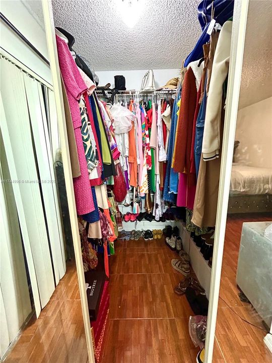 待售: $344,500 (2 贝兹, 2 浴室, 1236 平方英尺)