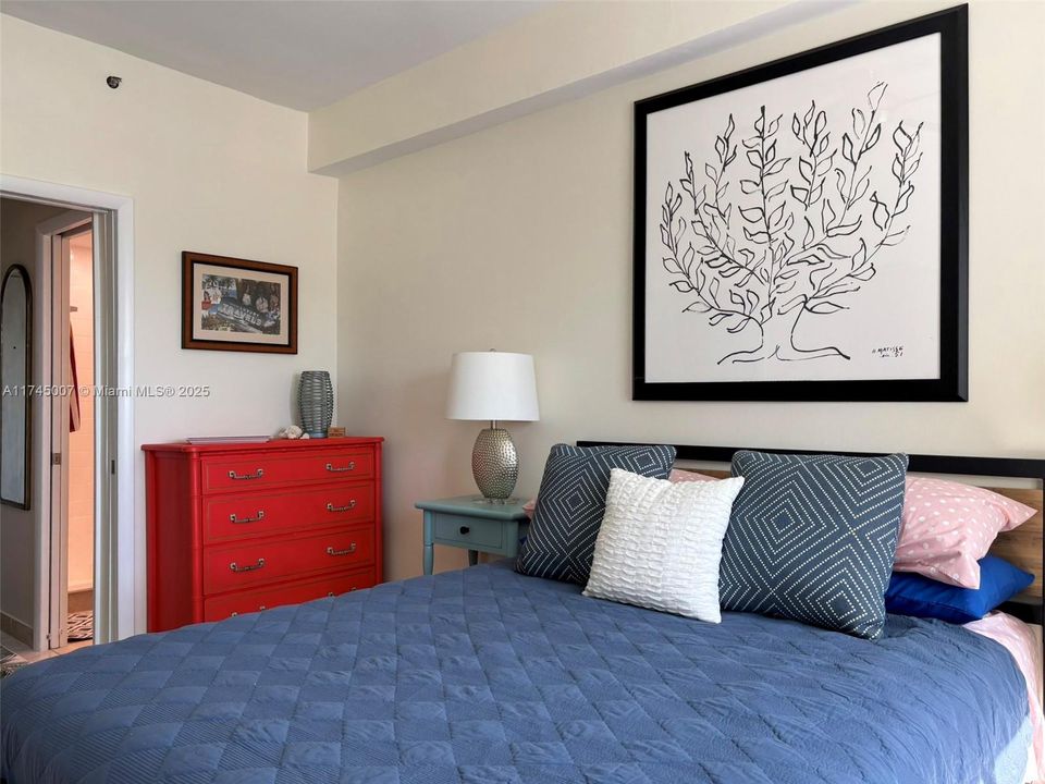 Recently Sold: $445,000 (1 beds, 1 baths, 410 Square Feet)