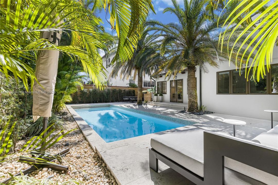For Sale: $4,995,000 (5 beds, 4 baths, 3274 Square Feet)