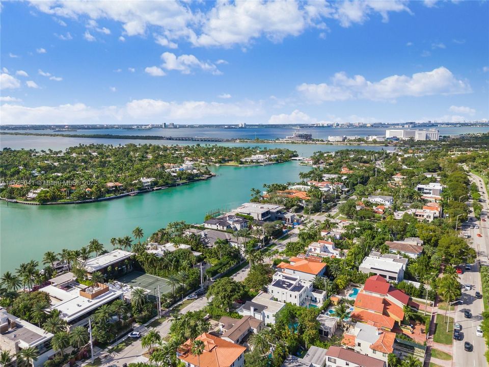 For Sale: $4,995,000 (5 beds, 4 baths, 3274 Square Feet)