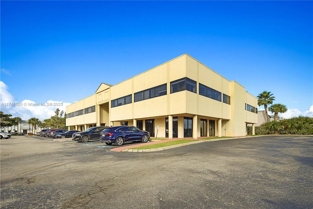 Недавно продано: $675,000 (0 спален, 0 ванн, 0 Квадратных фут)