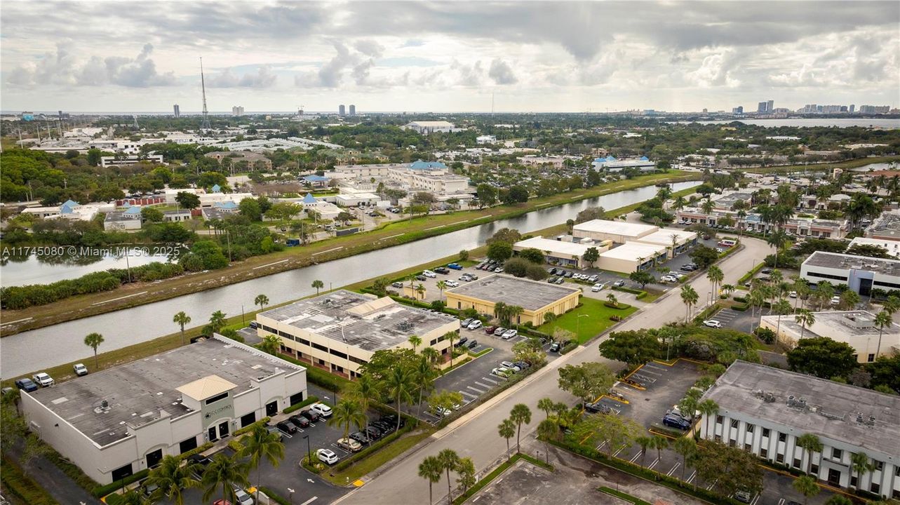 Недавно продано: $675,000 (0 спален, 0 ванн, 0 Квадратных фут)