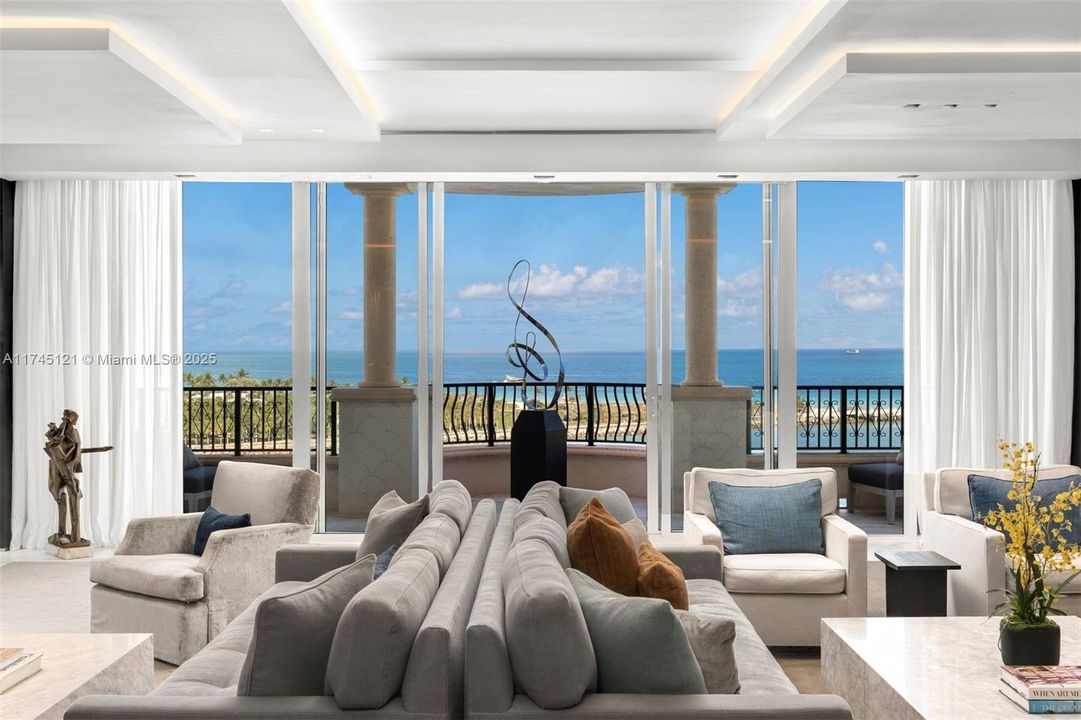For Sale: $23,950,000 (6 beds, 5 baths, 7025 Square Feet)