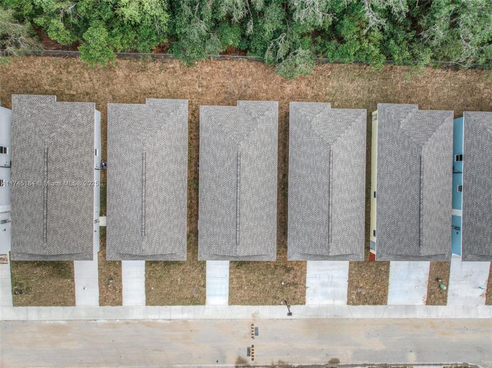 最近租的: $1,700 (3 贝兹, 2 浴室, 1300 平方英尺)