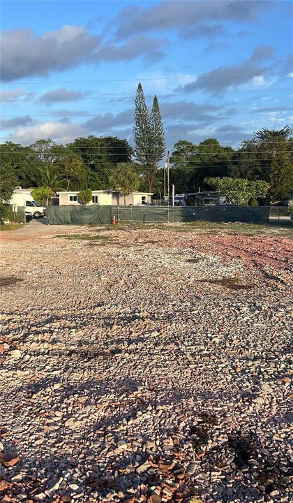 For Sale: $1,395,000 (1.72 acres)