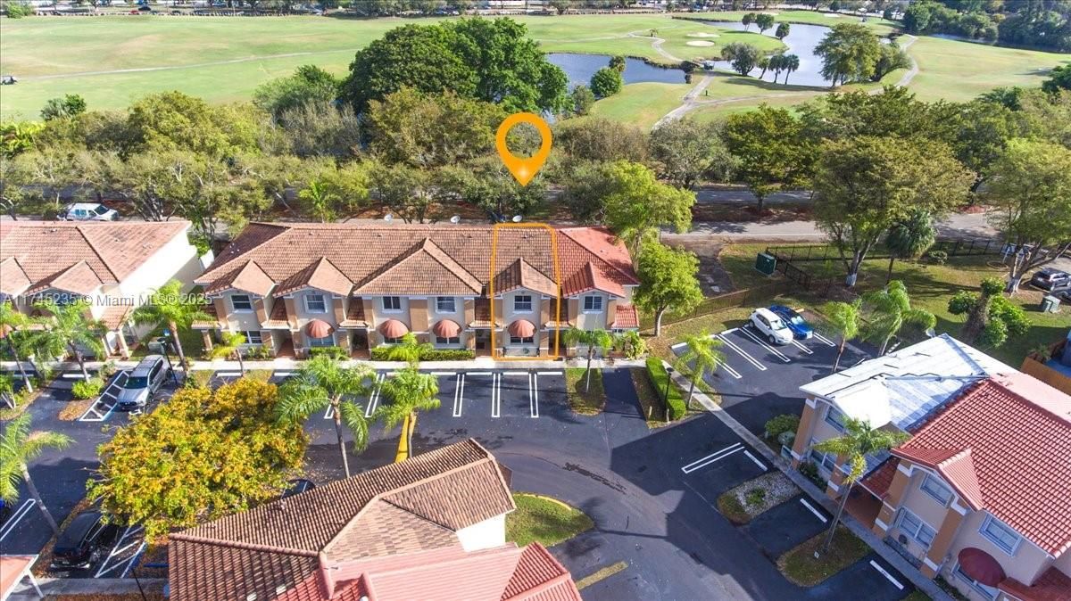 合同活跃: $460,000 (3 贝兹, 2 浴室, 1308 平方英尺)