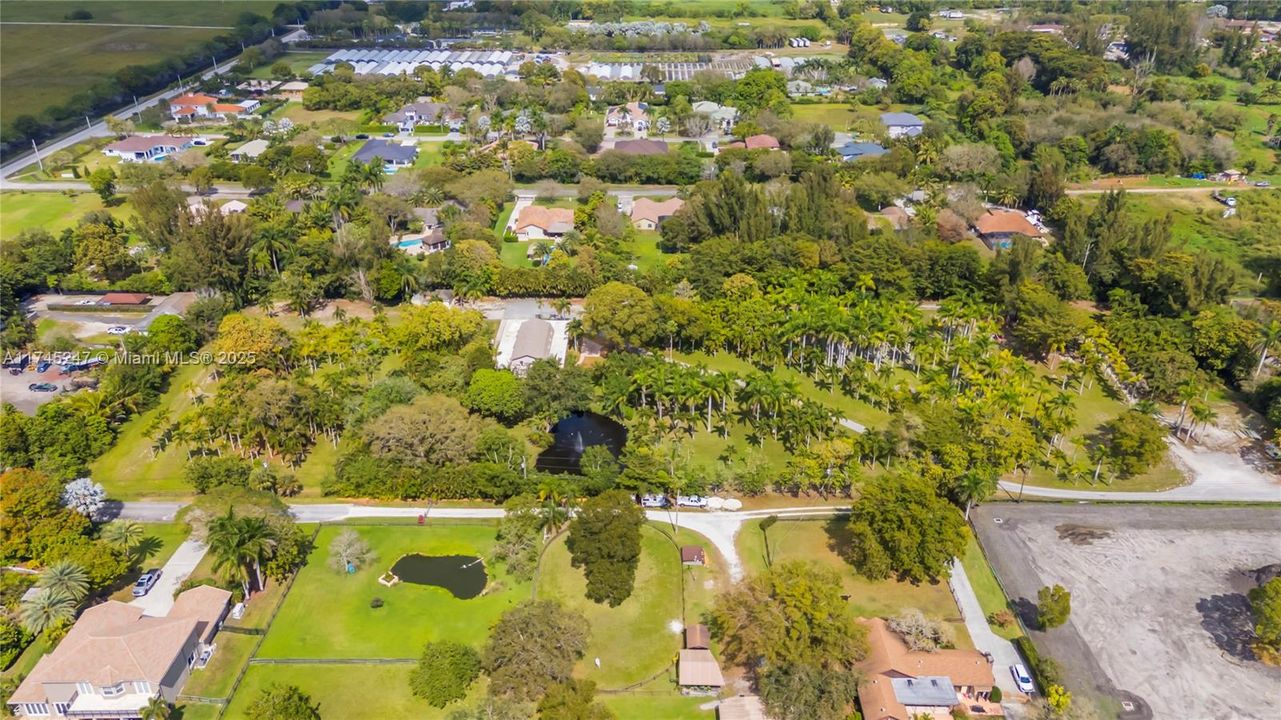 Recently Sold: $3,260,000 (5 beds, 4 baths, 5187 Square Feet)