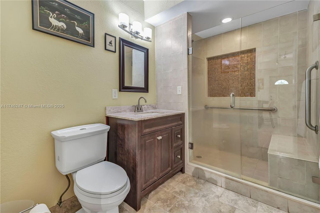 Recently Sold: $3,260,000 (5 beds, 4 baths, 5187 Square Feet)