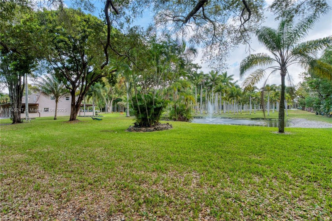 Recently Sold: $3,260,000 (5 beds, 4 baths, 5187 Square Feet)