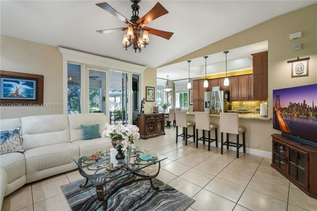 Recently Sold: $850,000 (4 beds, 2 baths, 1997 Square Feet)