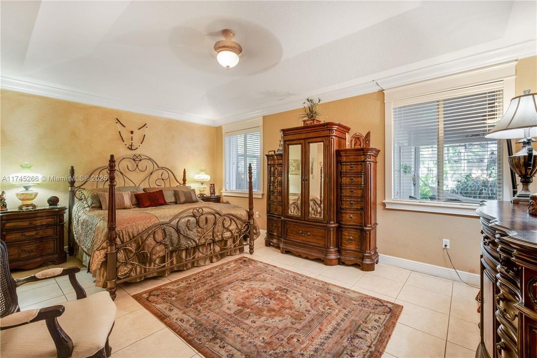 Recently Sold: $850,000 (4 beds, 2 baths, 1997 Square Feet)