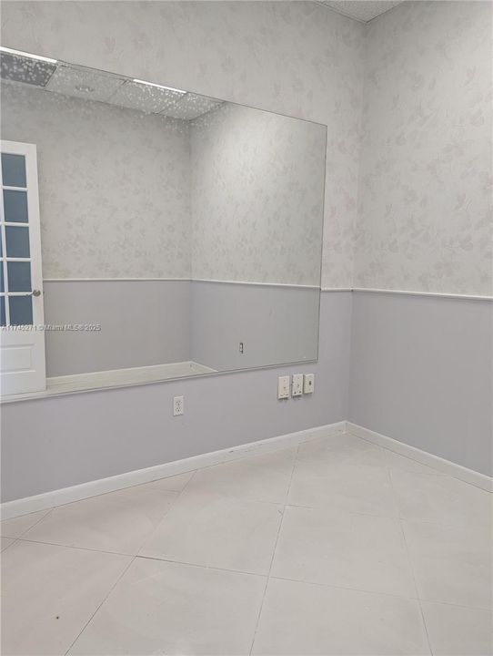 Недавно арендовано: $2,500 (0 спален, 0 ванн, 0 Квадратных фут)