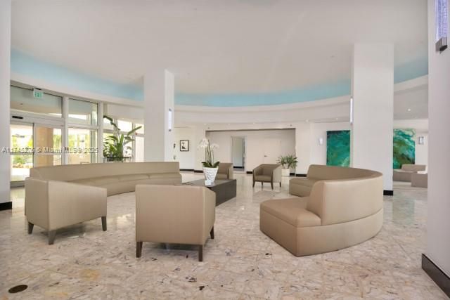 Recently Sold: $349,000 (0 beds, 1 baths, 552 Square Feet)