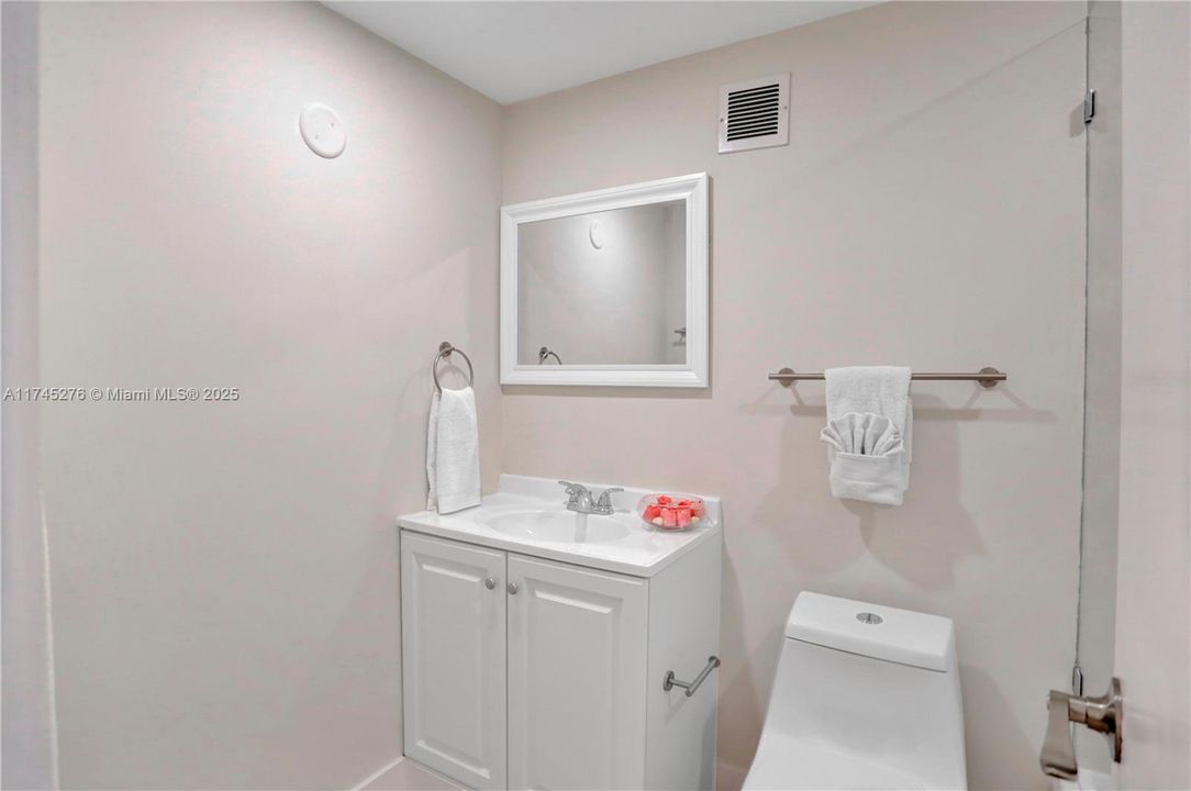 Recently Sold: $349,000 (0 beds, 1 baths, 552 Square Feet)