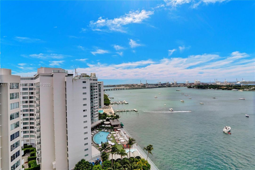 Recently Sold: $349,000 (0 beds, 1 baths, 552 Square Feet)