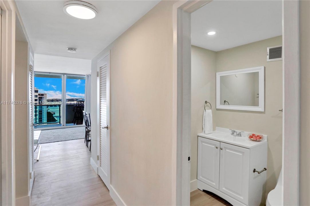 Recently Sold: $349,000 (0 beds, 1 baths, 552 Square Feet)