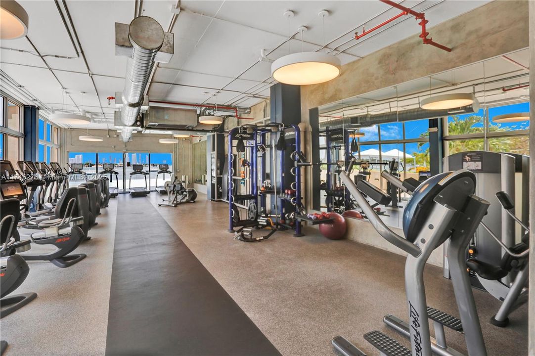 Recently Sold: $349,000 (0 beds, 1 baths, 552 Square Feet)