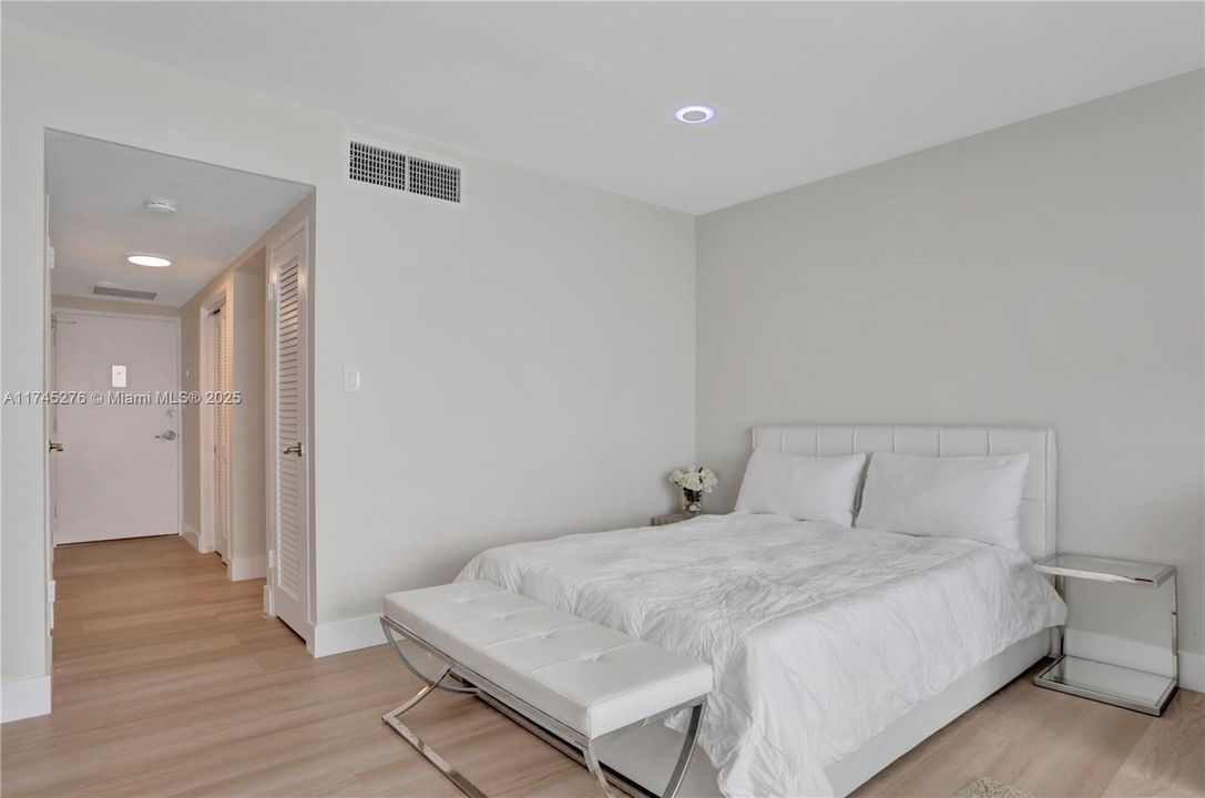 Recently Sold: $349,000 (0 beds, 1 baths, 552 Square Feet)