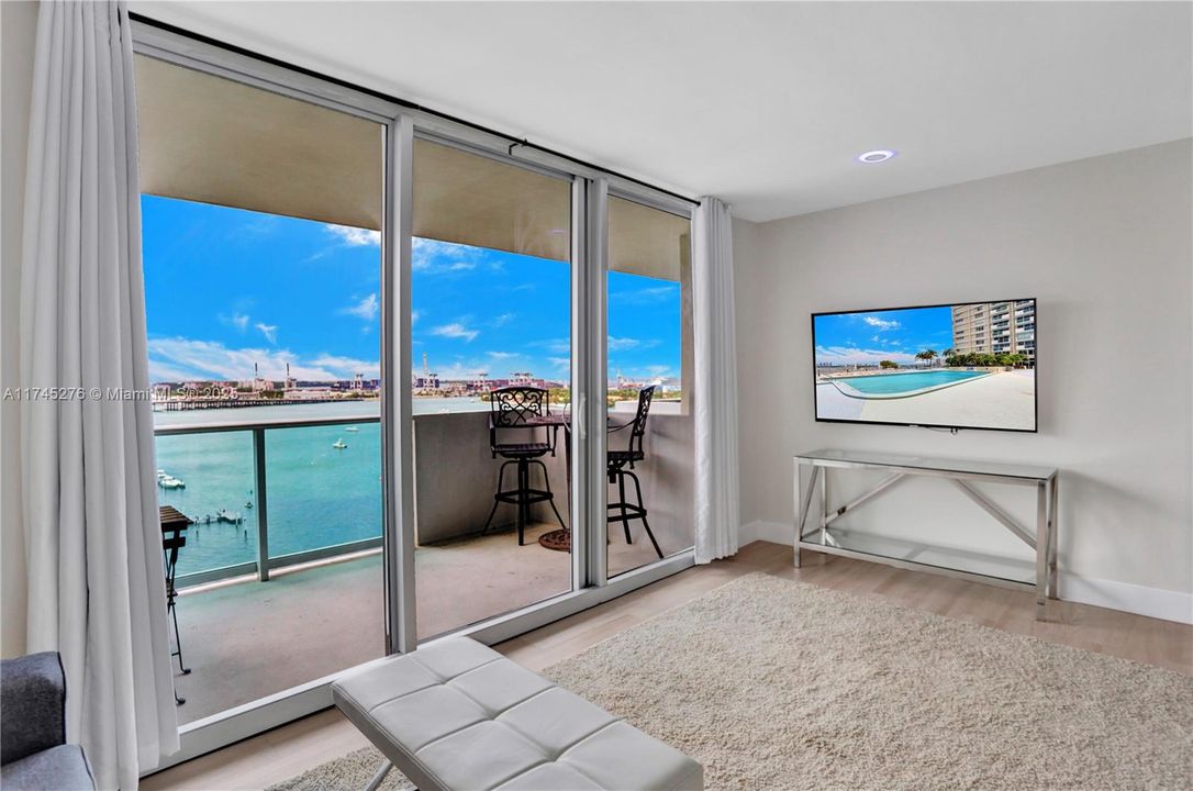 Recently Sold: $349,000 (0 beds, 1 baths, 552 Square Feet)