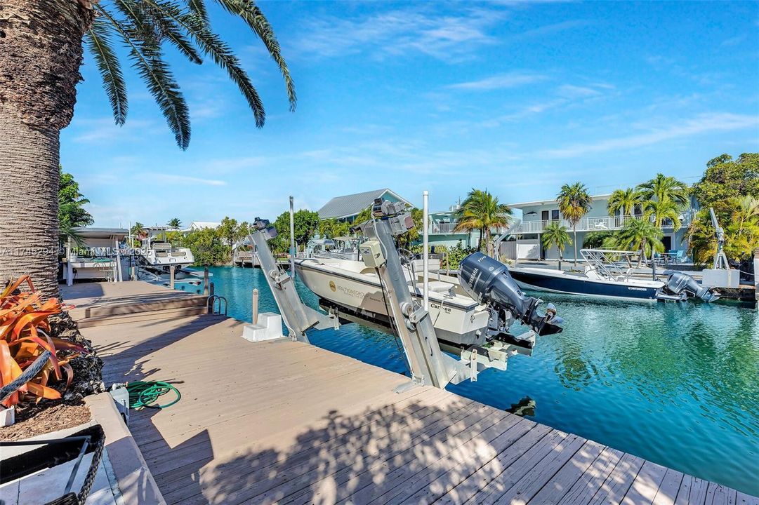 Recently Sold: $1,870,000 (2 beds, 3 baths, 1230 Square Feet)