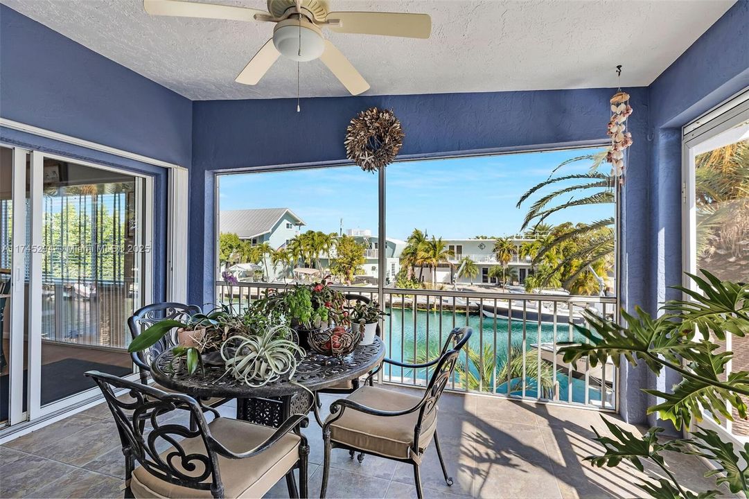 Recently Sold: $1,870,000 (2 beds, 3 baths, 1230 Square Feet)