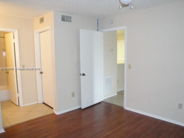 For Sale: $165,000 (1 beds, 1 baths, 600 Square Feet)