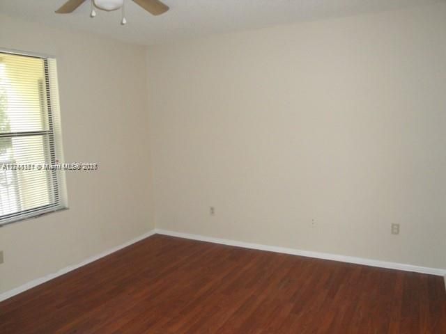 For Sale: $165,000 (1 beds, 1 baths, 600 Square Feet)