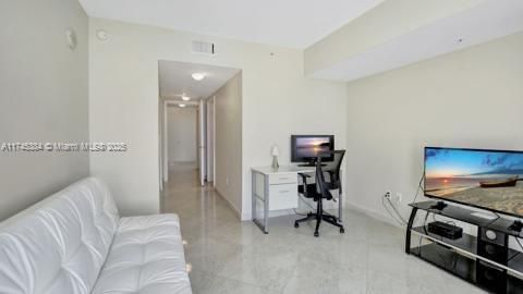 待售: $1,149,000 (2 贝兹, 2 浴室, 1423 平方英尺)