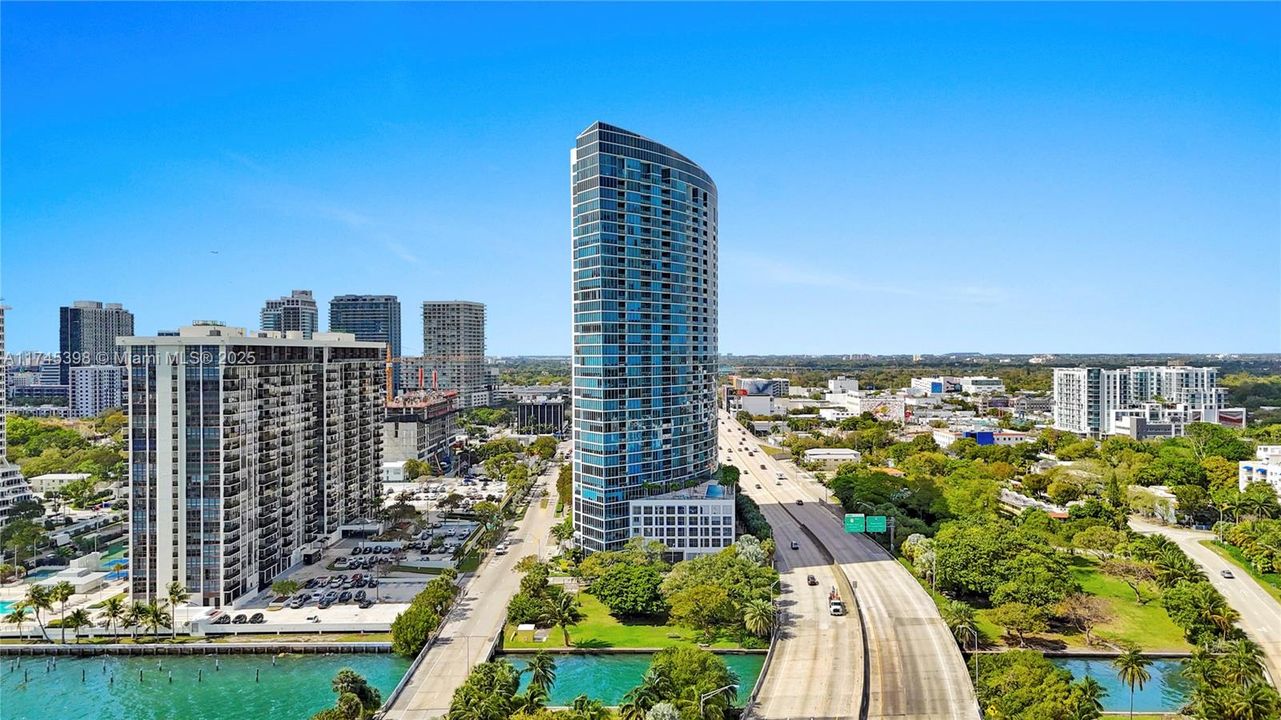 最近售出: $560,000 (1 贝兹, 1 浴室, 773 平方英尺)