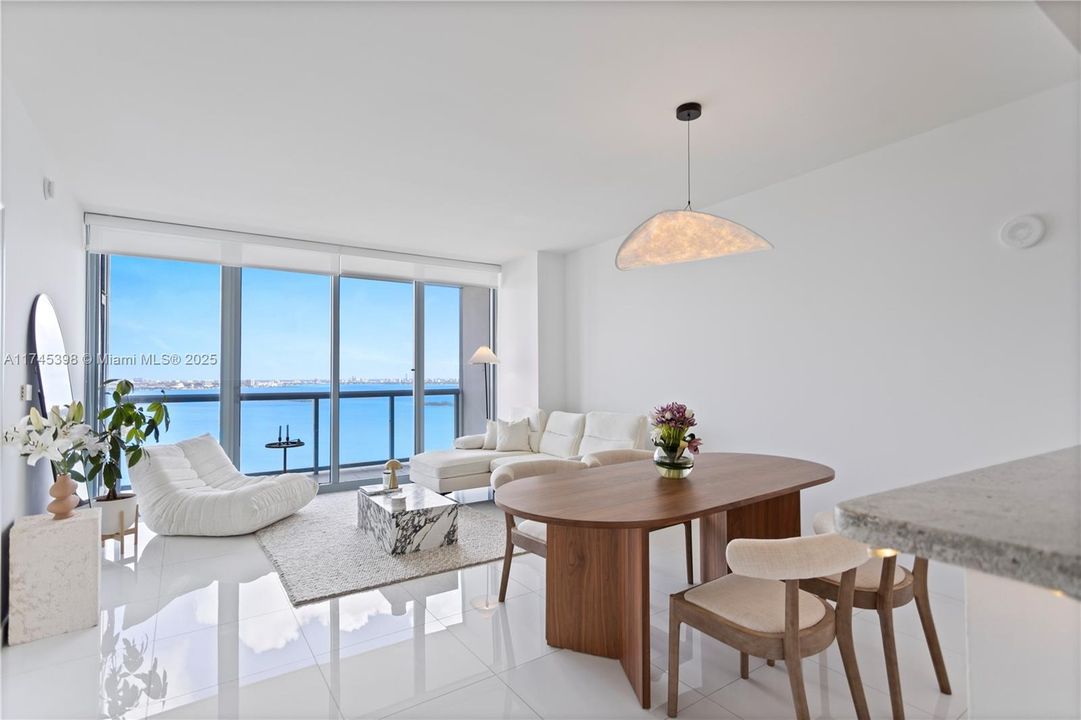 最近售出: $560,000 (1 贝兹, 1 浴室, 773 平方英尺)