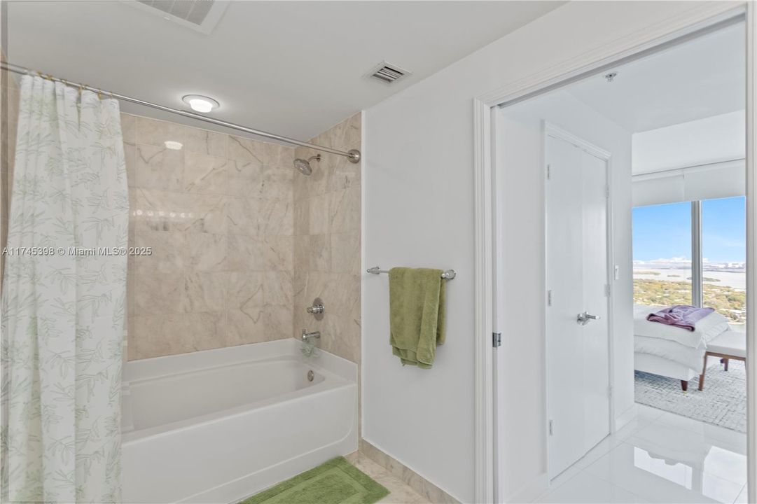 最近售出: $560,000 (1 贝兹, 1 浴室, 773 平方英尺)