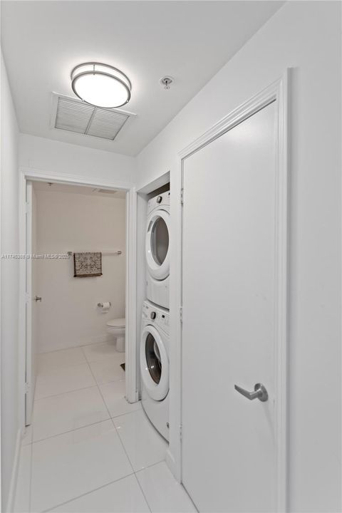 最近售出: $560,000 (1 贝兹, 1 浴室, 773 平方英尺)