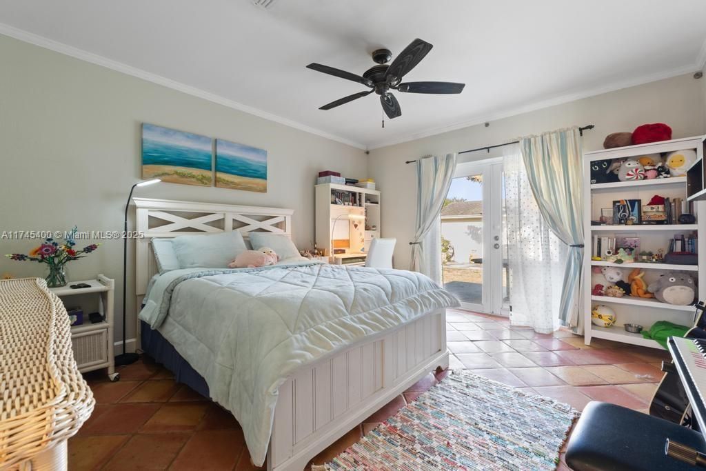 待售: $1,099,800 (3 贝兹, 2 浴室, 1982 平方英尺)