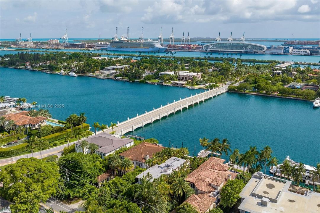 Recently Rented: $75,000 (4 beds, 4 baths, 3629 Square Feet)