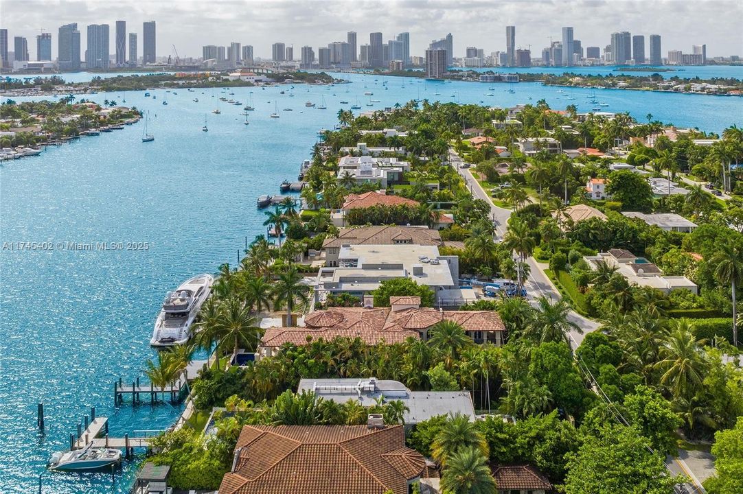 Recently Rented: $75,000 (4 beds, 4 baths, 3629 Square Feet)