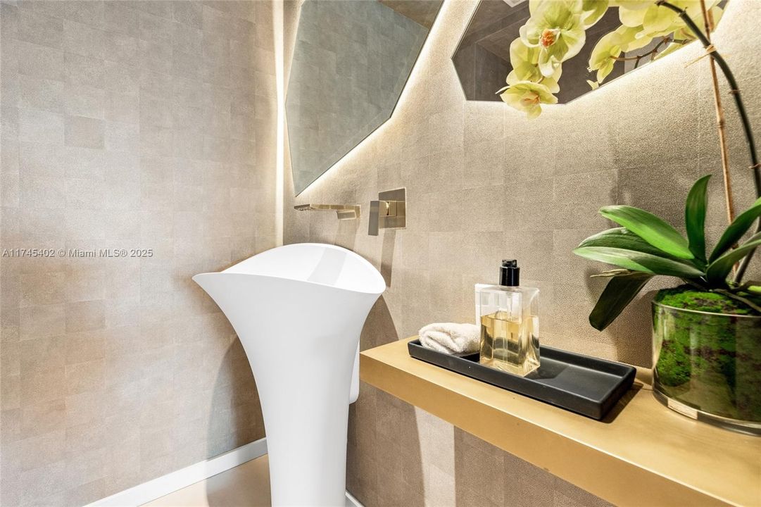 Recently Rented: $75,000 (4 beds, 4 baths, 3629 Square Feet)