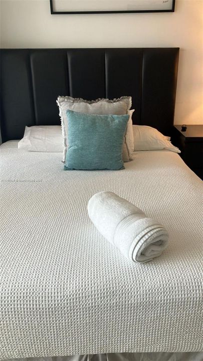 На продажу: $250,000 (0 спален, 1 ванн, 360 Квадратных фут)